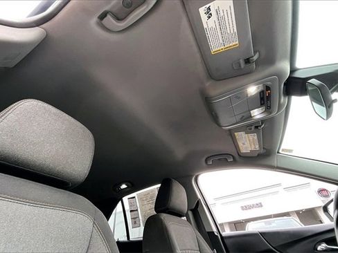 Used 2021 Chevrolet Equinox LT image 25