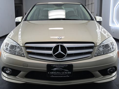 Used 2010 Mercedes-Benz C 300 Sport image 6
