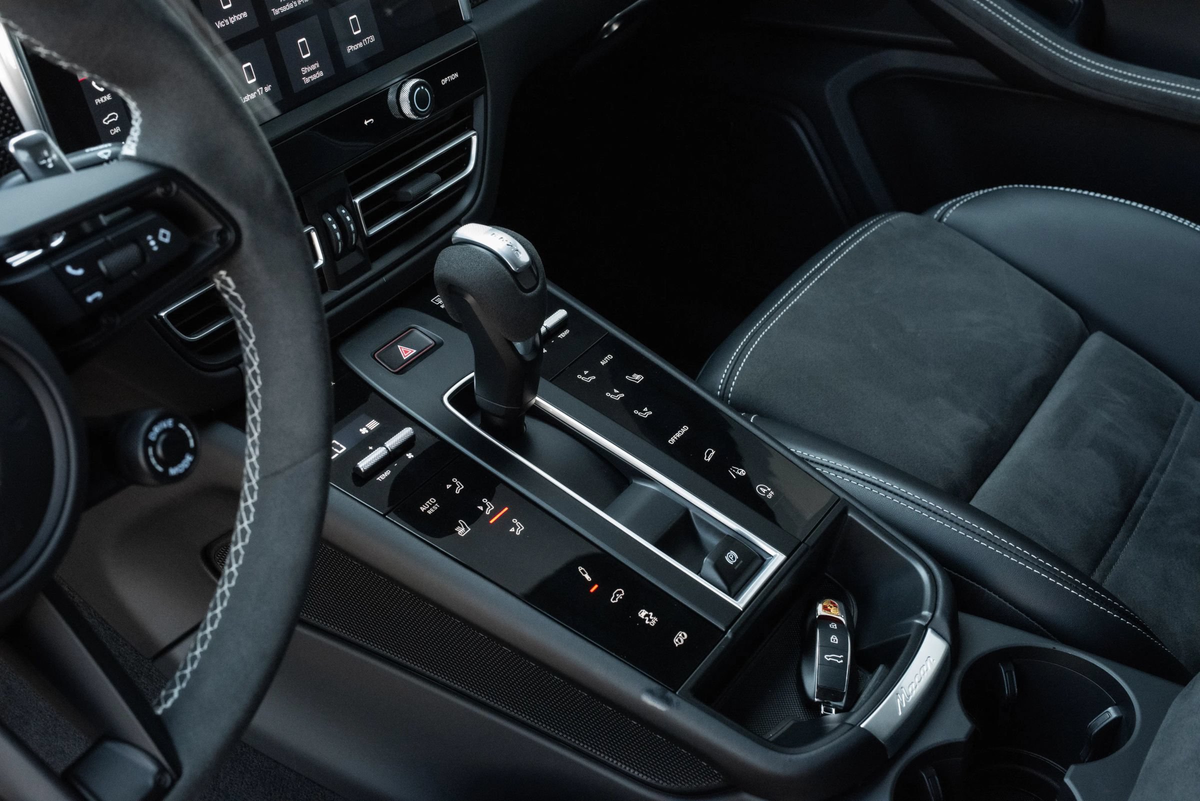 Used 2026 Porsche Macan GTS AWD/4WD image 18