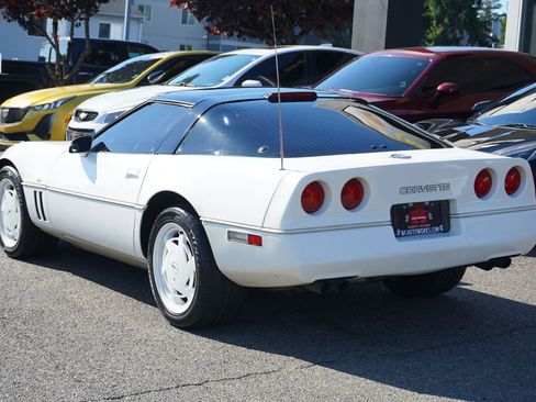 Used 1988 Chevrolet Corvette Base image 3