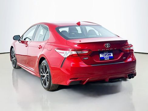 Used 2020 Toyota Camry SE image 5