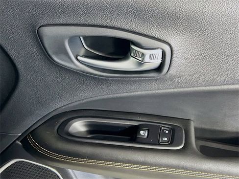 Used 2020 Jeep Compass Limited w/ Safety & Security Group image 31