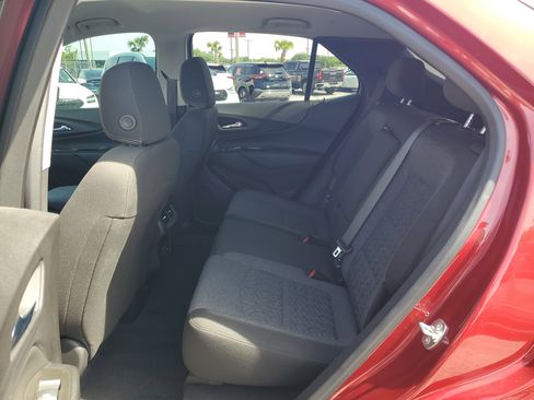 Used 2024 Chevrolet Equinox LT FWD image 16