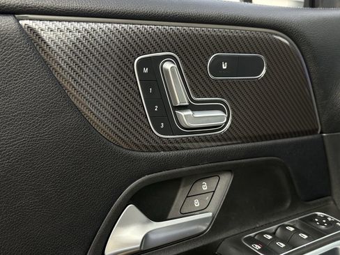 Used 2022 Mercedes-Benz GLB 35 AMG 4MATIC image 26