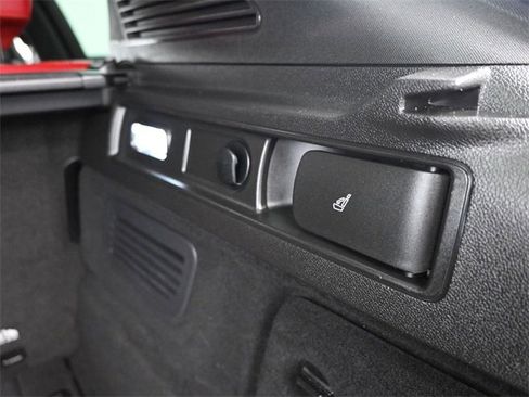 Used 2022 Alfa Romeo Stelvio Veloce image 52