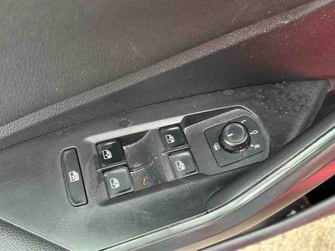 Used 2019 Volkswagen Jetta GLI image 15