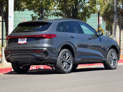 New 2026 Audi Q5 Premium AWD/4WD image 6
