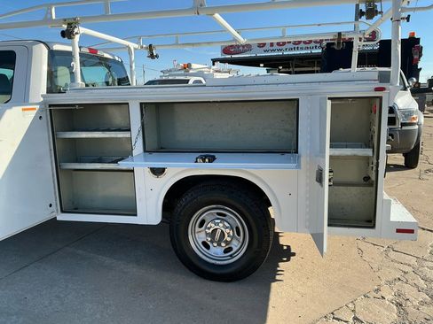 Used 2019 Ford F250 XL w/ XL Value Package image 5