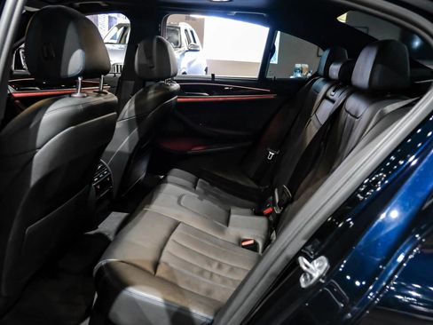 Used 2018 BMW 540i xDrive image 41