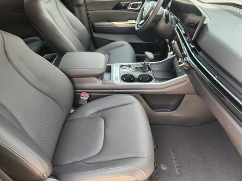 Used 2026 Kia Carnival SX Prestige FWD image 15