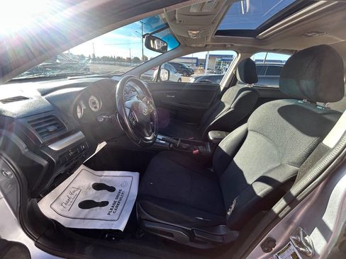 Used 2013 Subaru Impreza 2.0i Premium image 8