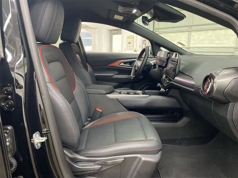 Used 2024 Chevrolet Equinox EV RS image 20