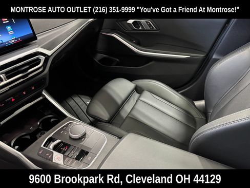 Used 2023 BMW 330i xDrive Sedan AWD/4WD image 17