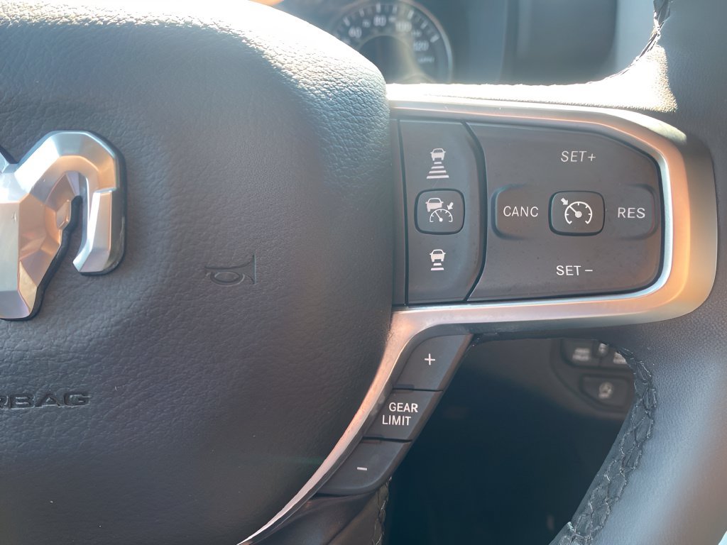 Used 2025 RAM 1500 Big Horn AWD/4WD image 21
