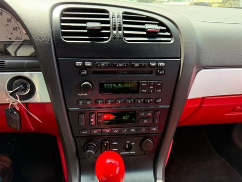 Used 2002 Ford Thunderbird RWD image 8