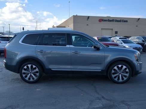 Used 2021 Kia Telluride S image 2