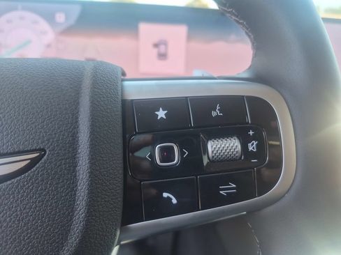 Used 2026 Genesis GV70 2.5T AWD/4WD image 14