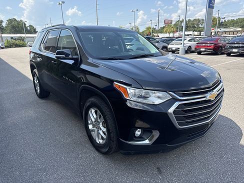 Used 2019 Chevrolet Traverse LT FWD image 5