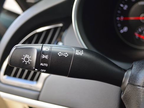 Used 2022 Kia Stinger GT-Line w/ Sun & Sound Package AWD/4WD image 16