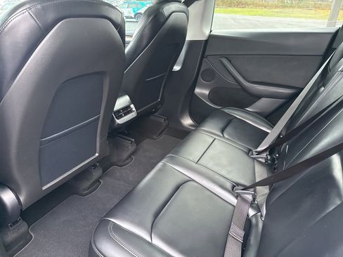 Used 2024 Tesla Model Y Long Range image 18