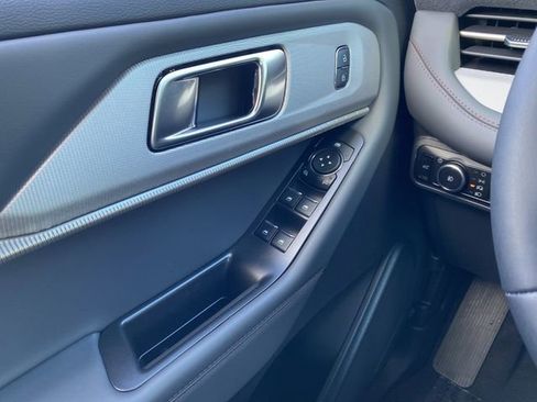 New 2026 Ford Explorer Active image 27
