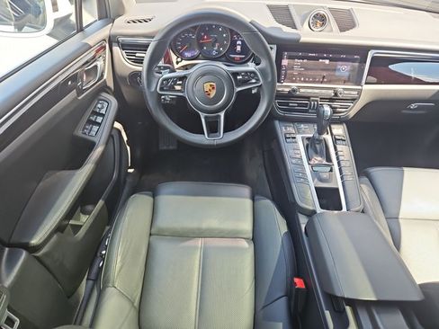 Certified 2021 Porsche Macan AWD/4WD image 19