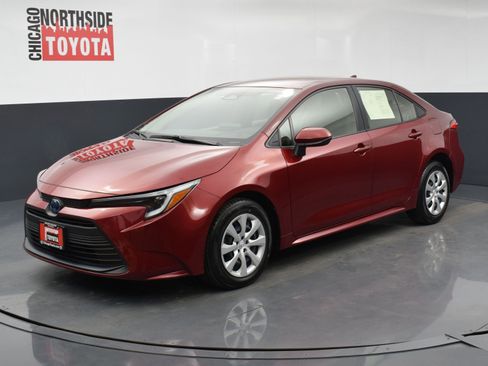 Used 2024 Toyota Corolla LE image 8