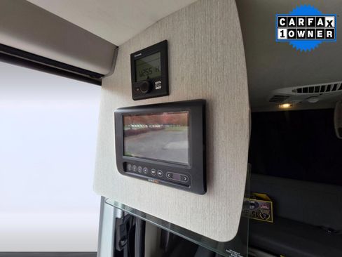 Used 2022 Mercedes-Benz Sprinter 2500 image 22