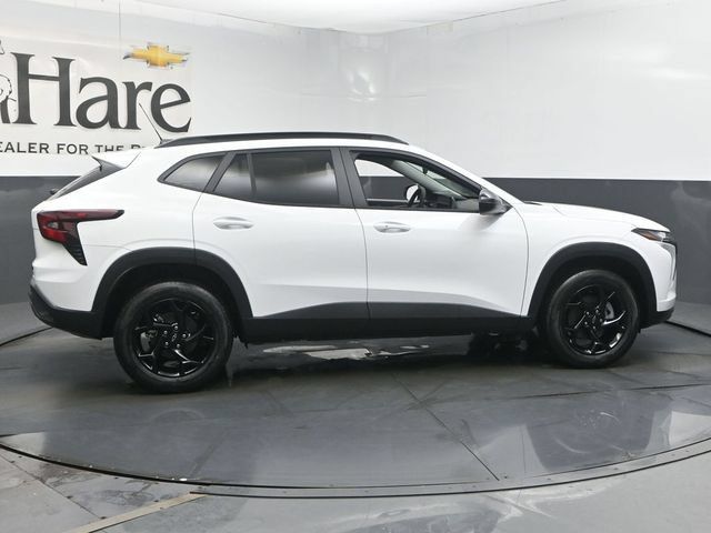 New 2026 Chevrolet Trax LT w/ Driver Confidence Package FWD image 15