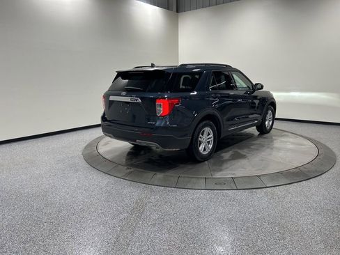 Certified 2022 Ford Explorer XLT w/ Equipment Group 202A image 7
