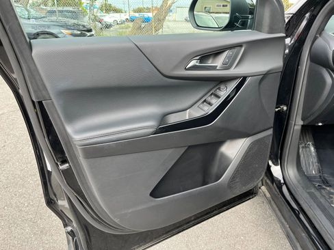 Used 2025 Chevrolet Equinox LT image 20