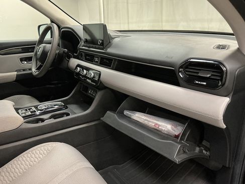 Used 2023 Honda Pilot LX image 33