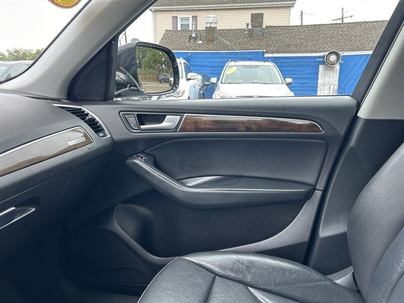 Used 2017 Audi Q5 2.0T Premium AWD/4WD image 13