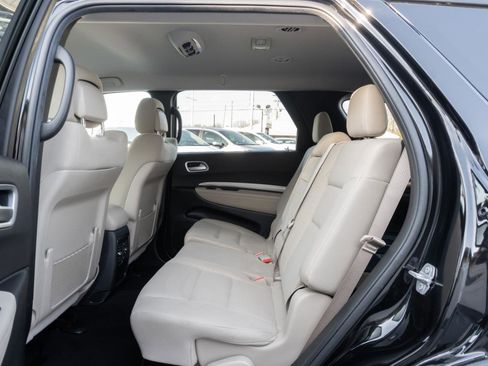 Used 2019 Dodge Durango SXT image 17