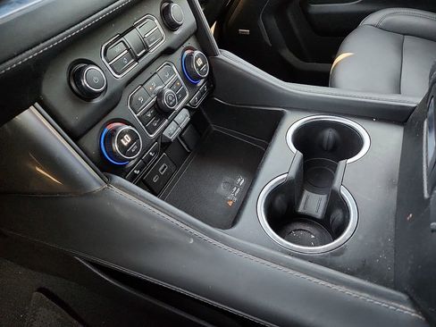 Used 2023 Chevrolet Tahoe Z71 w/ Luxury Package image 11