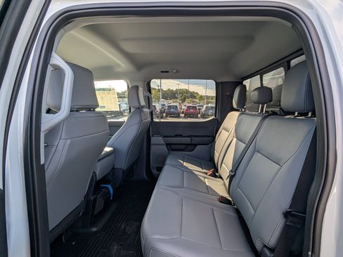 New 2025 Ford F550 4x4 Crew Cab image 20