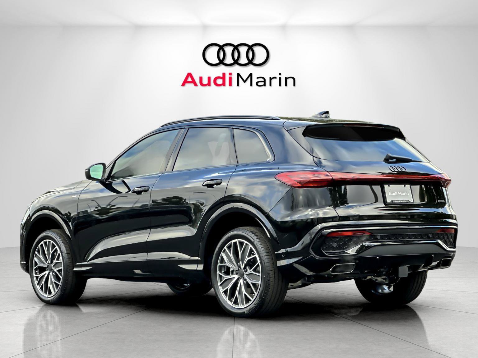 New 2026 Audi Q5 Premium Plus AWD/4WD image 3