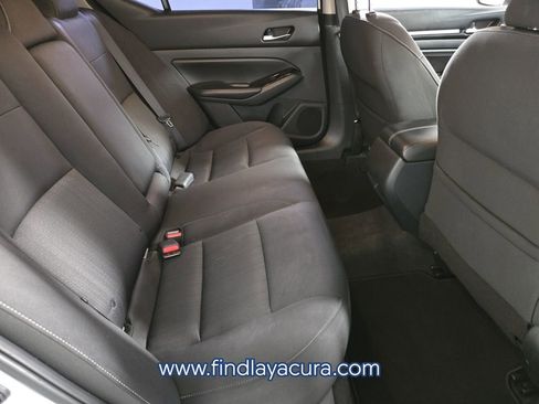 Used 2021 Nissan Altima 2.5 SV w/ SV Premium Package image 17