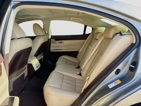 Used 2017 Lexus ES 350 w/ Ultra Luxury Package FWD image 20