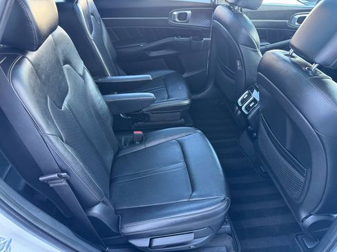 Used 2022 Kia Sorento SX image 13
