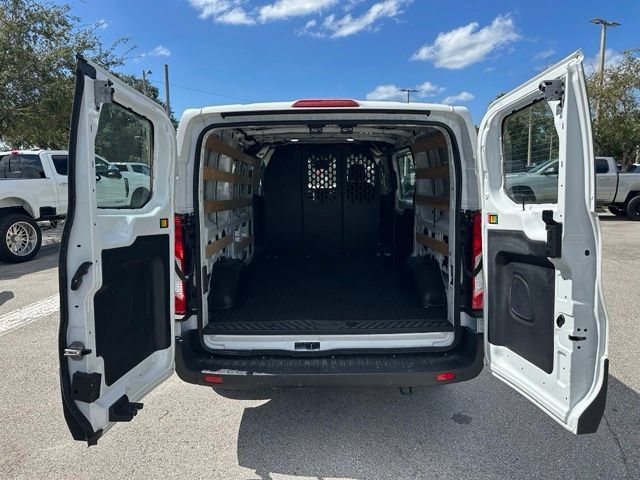 Used 2025 Ford Transit 250 Low Roof w/ Exterior Upgrade Package RWD image 24