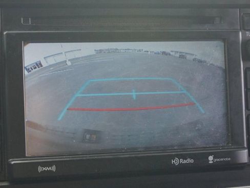 Used 2018 Toyota Tacoma SR5 image 6