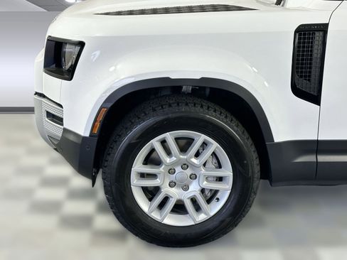 Used 2025 Land Rover Defender 110 S image 10