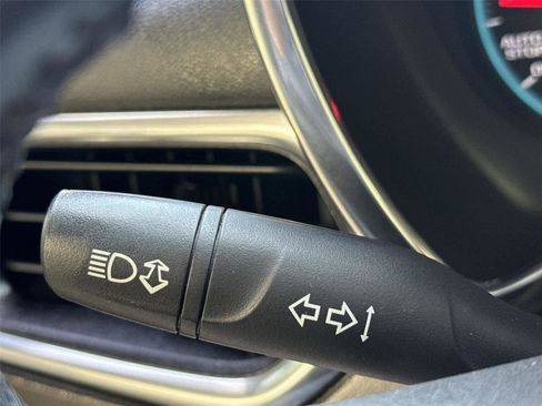 Used 2018 Chevrolet Equinox LT image 28