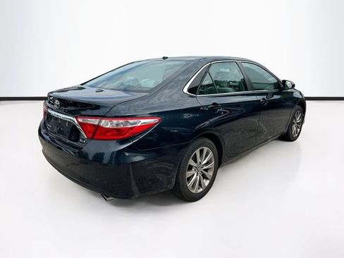 Used 2017 Toyota Camry XLE FWD image 9