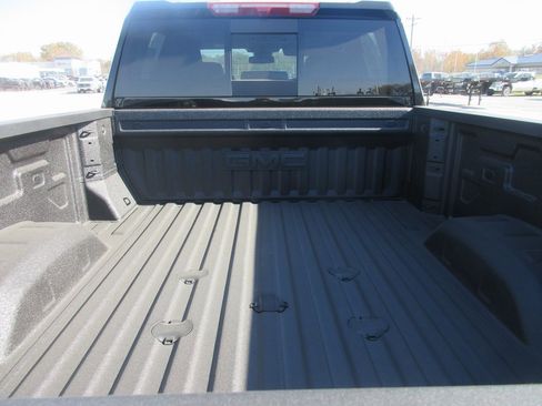 New 2026 GMC Sierra 3500 SLT image 7