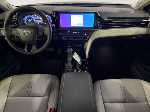 New 2026 Toyota Camry Hybrid AWD/4WD image 13
