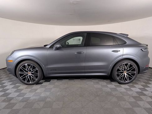 New 2026 Porsche Cayenne GTS AWD/4WD image 2