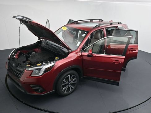 Used 2023 Subaru Forester Limited w/ Popular Package #2 AWD/4WD image 40