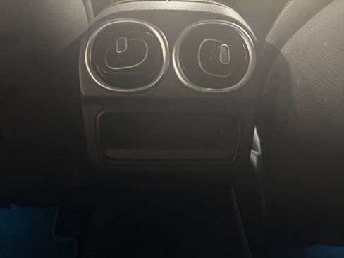 Used 2024 Mercedes-Benz C 300 Sedan image 25